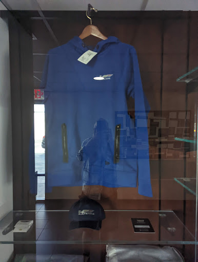 Cadillac Dealer «Symes Cadillac», reviews and photos, 3475 E Colorado Blvd, Pasadena, CA 91107, USA