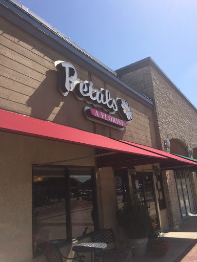 Florist «Petals, A Florist», reviews and photos, 5805 Preston Rd #598, Plano, TX 75093, USA