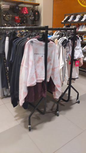 Shoe Store «Finish Line», reviews and photos, 4200 Conroy Rd #120, Orlando, FL 32839, USA