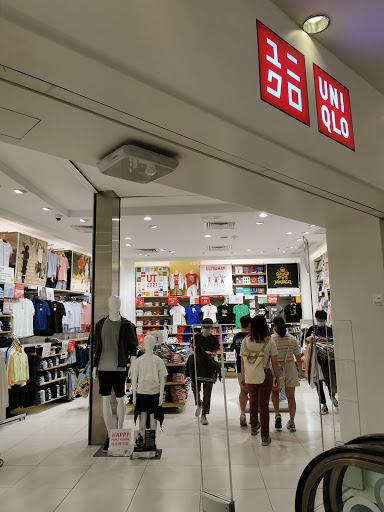 Stores to buy women's dresses Hong Kong