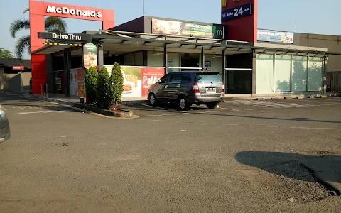 McDonald's Pondok Cabe image