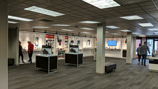 Cell Phone Store «Verizon», reviews and photos, 4044 Hillsboro Pike, Nashville, TN 37215, USA