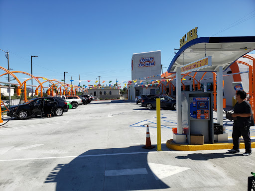 EZ Wash Express en Compton