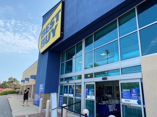 Electronics Store «Best Buy», reviews and photos, 615 E Palatine Rd, Arlington Heights, IL 60004, USA