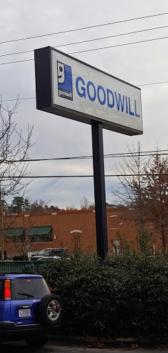 Thrift Store «Goodwill Retail Store», reviews and photos, 86 S Tunnel Rd, Asheville, NC 28805, USA