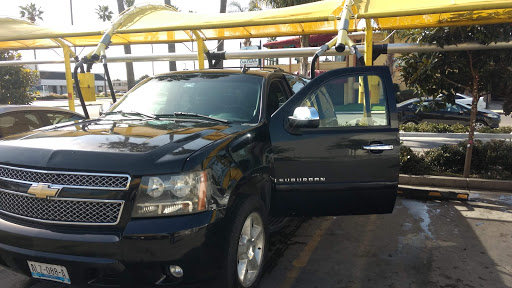 Car Wash «Wash N Go Express», reviews and photos, 3342 Rosecrans St, San Diego, CA 92107, USA