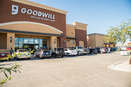 Thrift Store «Yuma Frontage Goodwill Retail Store & Donation Center», reviews and photos