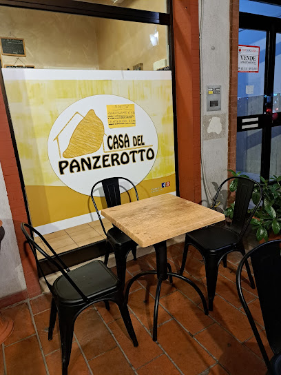 Casa del panzerotto - Viale Trentino, 46, 74121 Taranto TA, Italy
