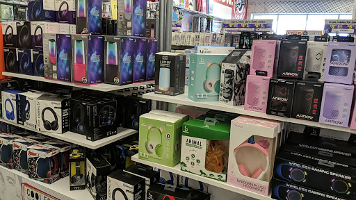 Variety Store «Five Below», reviews and photos, 23678 US Hwy 19 N, Clearwater, FL 33765, USA