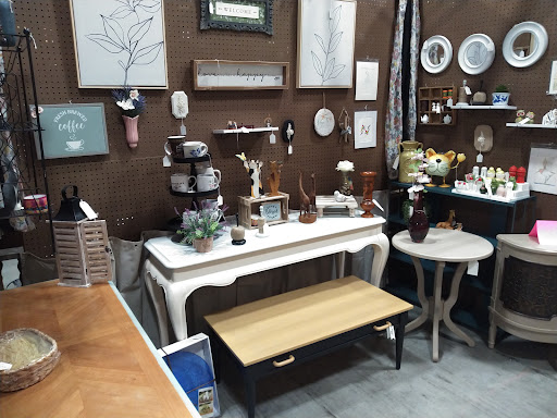 Gift Shop «Whistle Stop LLC», reviews and photos, 225 W Main St, Middletown, DE 19709, USA