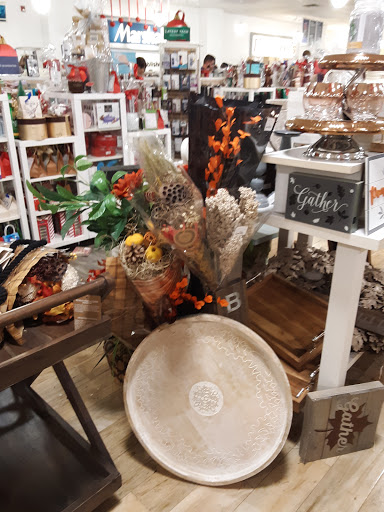 Department Store «Marshalls & HomeGoods», reviews and photos, 1125 Woodruff Rd #800, Greenville, SC 29607, USA