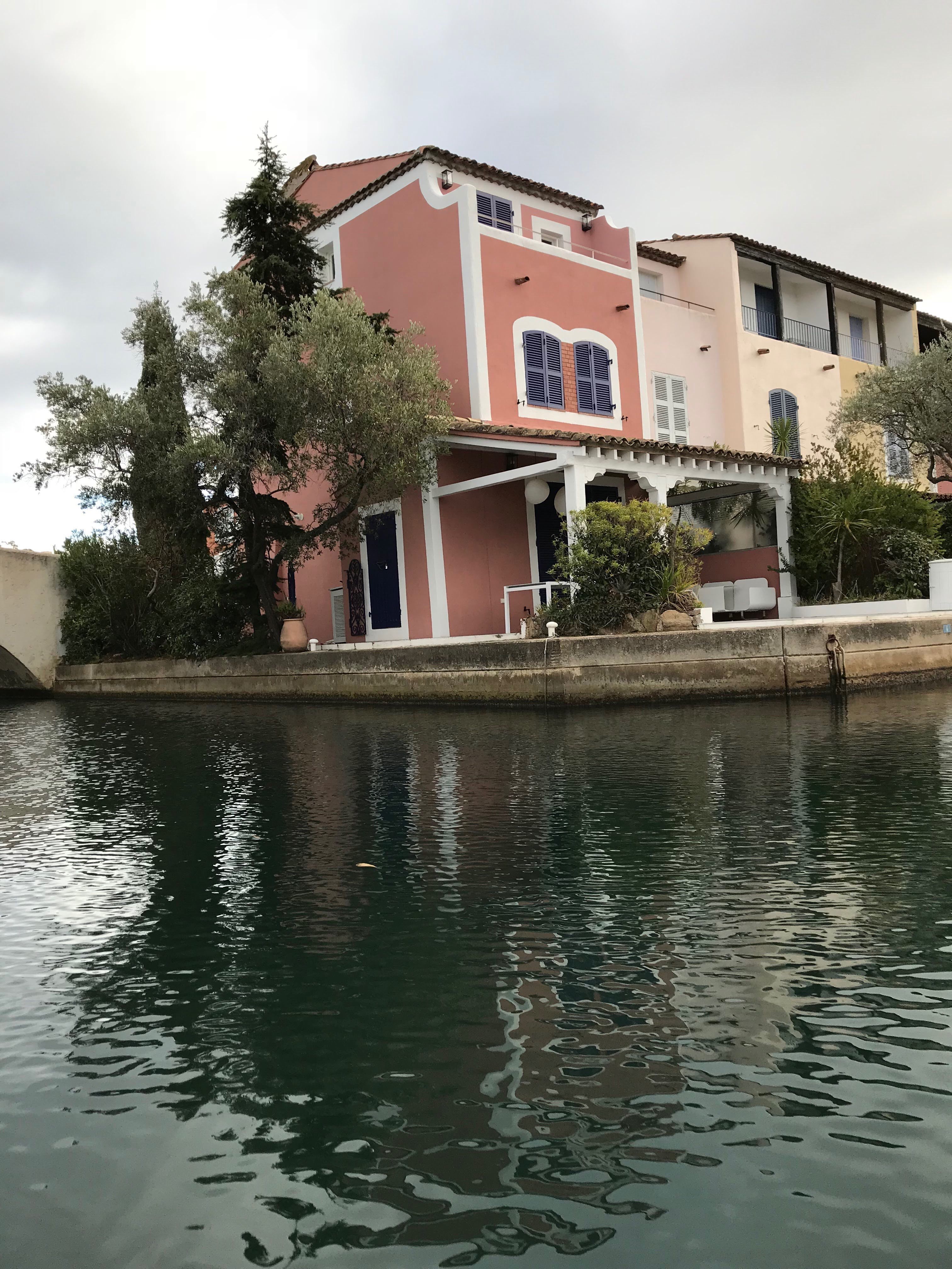 Photo n° 5 de l'avis de G. fait le 01/01/2018 à 11:47