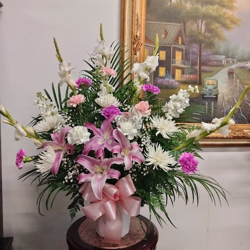 Florist «Rialto Florist», reviews and photos, 114 S Riverside Ave, Rialto, CA 92376, USA