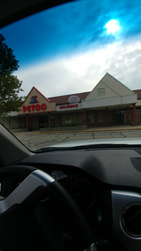 Pet Supply Store «Petco Animal Supplies», reviews and photos, 300 Quaker Ln #3, Warwick, RI 02886, USA