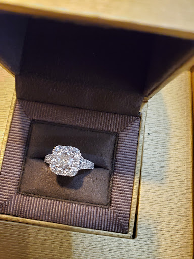 Jewelry Store «Kay Jewelers Outlet», reviews and photos, 5323 Factory Shops Blvd, Ellenton, FL 34222, USA