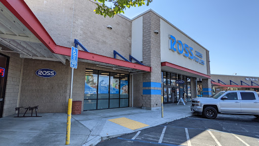 Clothing Store «Ross Dress for Less», reviews and photos, 1030 N Rengstorff Ave, Mountain View, CA 94043, USA