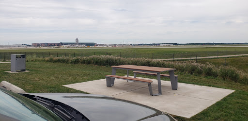 Tourist Attraction «Gerald R. Ford International Airport Viewing Area», reviews and photos, 4910 Kraft Ave SE, Grand Rapids, MI 49512, USA