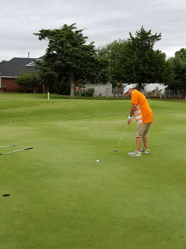 Golf Course «Broadmoore Golf Course», reviews and photos, 500 Willow Pine Dr, Moore, OK 73160, USA