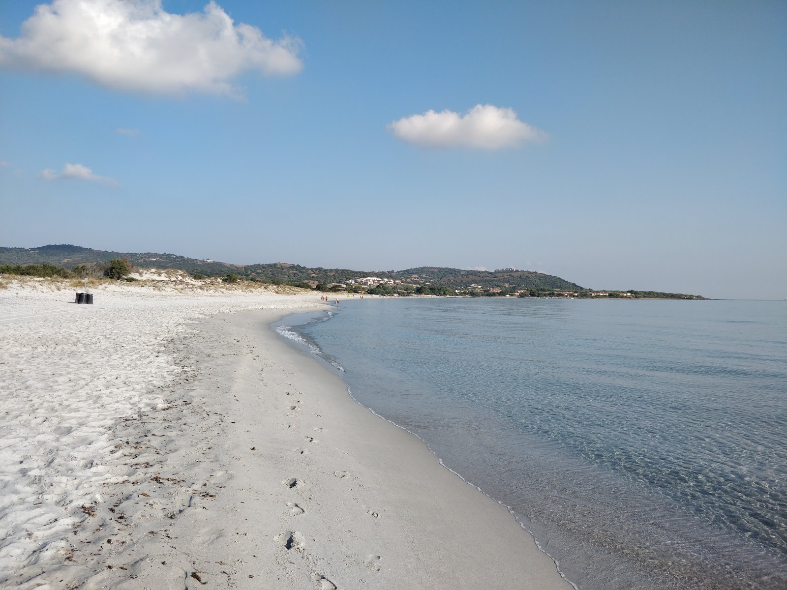 Spiaggia Di Capo Comino 🏖️ Sardinia island, Italy detailed features