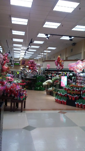 Grocery Store «Kroger Fresh Fare», reviews and photos, 3330 Piedmont Rd NE, Atlanta, GA 30305, USA