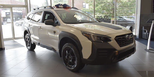 Subaru Dealer «Mid City Subaru Chicago», reviews and photos, 4330 W Irving Park Rd, Chicago, IL 60641, USA