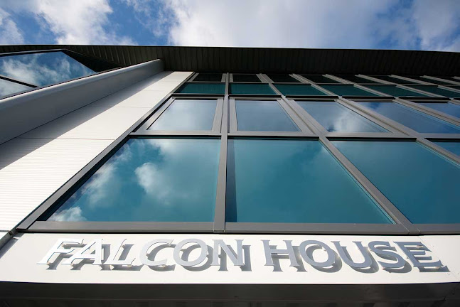 Comments and reviews of Falcon Business Centre