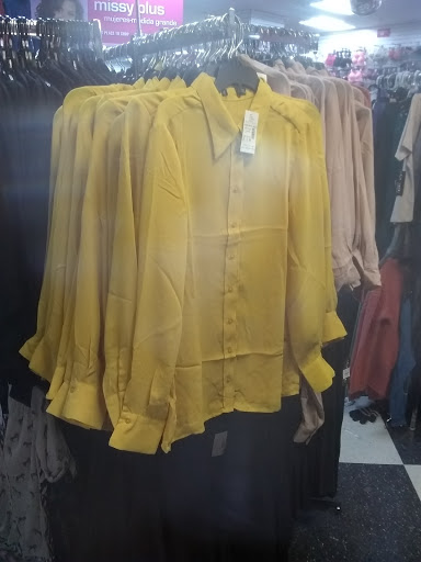 Discount Store «Fallas Discount Stores», reviews and photos, 215-223 E Fordham Rd, Bronx, NY 10458, USA