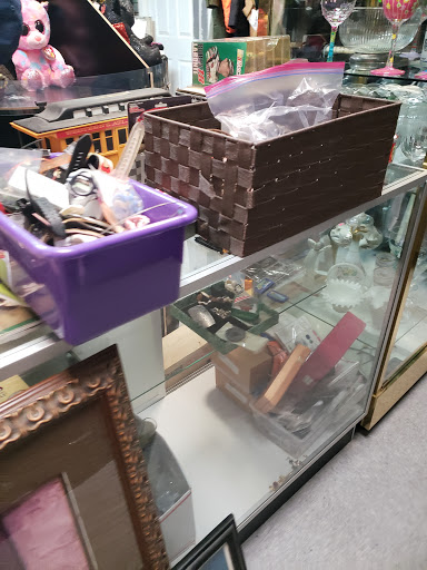 Thrift Store «Explosive Bargains & Thrift», reviews and photos, 127 Smithtown Blvd, Nesconset, NY 11767, USA