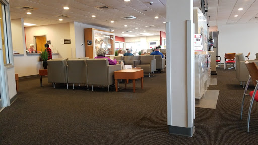 Toyota Dealer «Springhill Toyota», reviews and photos, 3062 Government Blvd, Mobile, AL 36606, USA