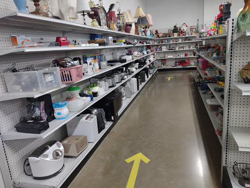 Thrift Store «Goodwill Retail Store of Springfield – Battlefield», reviews and photos, 3151 S Kansas Expy, Springfield, MO 65807, USA