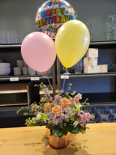 Florist «Simply Blessed Flowers and Gifts», reviews and photos, 9200 Lebanon Rd #22, Frisco, TX 75035, USA