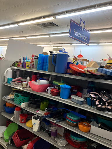 Thrift Store «Goodwill Industries of Greater Cleveland & East Central Ohio», reviews and photos, 12650A Rockside Rd, Cleveland, OH 44125, USA