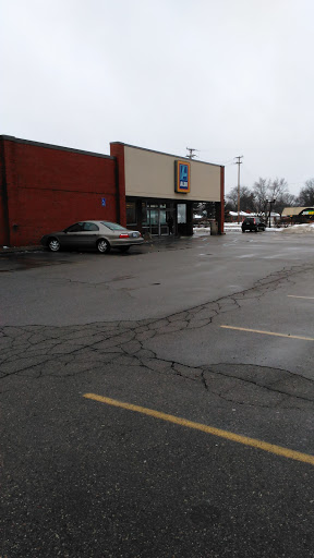 Supermarket «ALDI», reviews and photos, 2931 Fort St, Wyandotte, MI 48192, USA