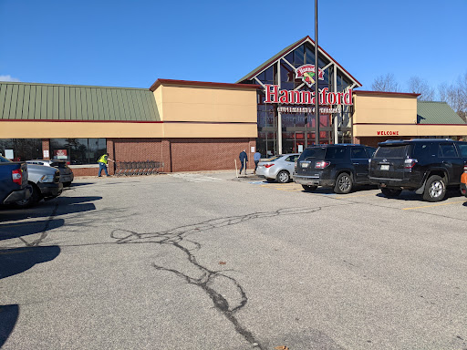 Grocery Store «Hannaford Supermarket», reviews and photos, 532 Main St,Route 1, Saco, ME 04072, USA