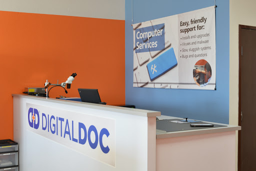 Mobile Phone Repair Shop «Digital Doc iPhone, iPad & Computer Repair», reviews and photos, 2801 Harbor Blvd e, Costa Mesa, CA 92626, USA