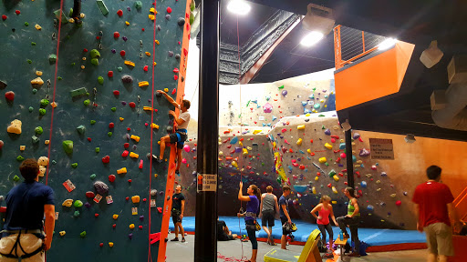 Rock Climbing Gym «inSPIRE Rock Indoor Climbing & Team Building Center», reviews and photos, 403 E Louetta Rd, Spring, TX 77373, USA