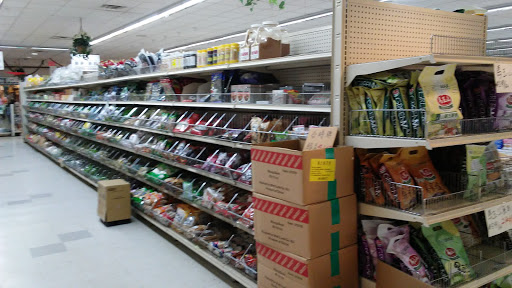 Shopping Mall «White Plains Mall», reviews and photos, 200 Hamilton Ave, White Plains, NY 10601, USA