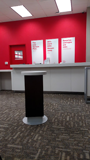 Cell Phone Store «Verizon», reviews and photos, 1504 Scranton Carbondale Hwy, Scranton, PA 18508, USA