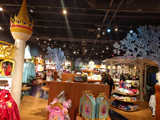 Toy Store «Disney Store», reviews and photos, 55 Parsonage Rd, Edison, NJ 08837, USA