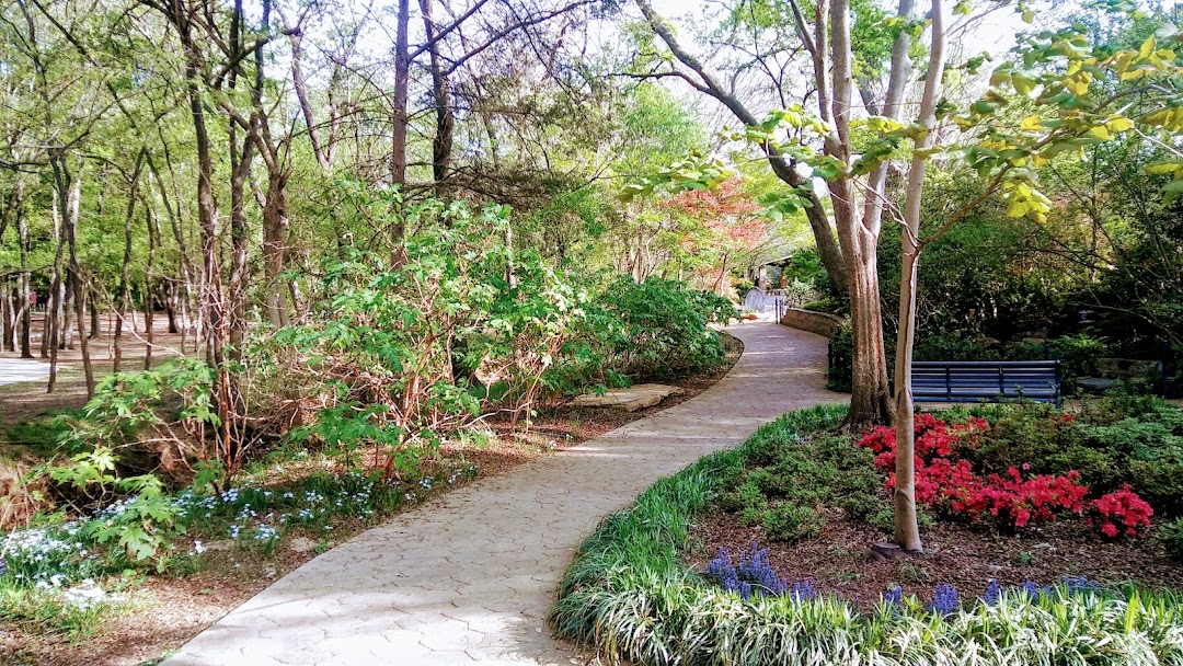 Grapevine Botanical Gardens at Heritage Park