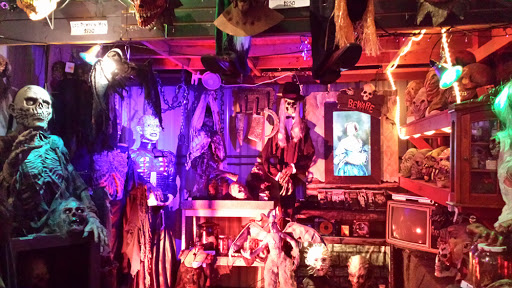 Costume Store «The Holiday Store», reviews and photos, 301 Commerce Ct d, Winter Haven, FL 33880, USA