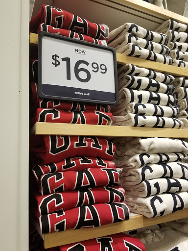 Clothing Store «Gap Outlet», reviews and photos, 12801 W Sunrise Blvd, Sunrise, FL 33323, USA