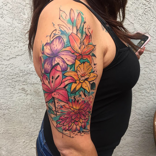 Explore lung tattoo ideas, creative tattoo ideas in Albuquerque, available at Tattoo Cadre