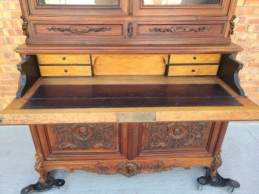 Antique Furniture Store «Lots of Furniture Antiques Warehouse», reviews and photos, 910 N Riverfront Blvd, Dallas, TX 75207, USA