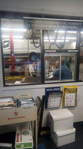 Tire Shop «Firestone Complete Auto Care», reviews and photos, 2299 140th Ave NE, Bellevue, WA 98005, USA