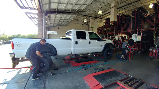 Tire Shop «Discount Tire Store - Anthem, AZ», reviews and photos, 42425 N Vision Way, Anthem, AZ 85086, USA