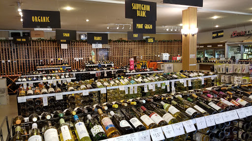 Liquor Store «Lake View Liquor», reviews and photos, 7826 Garland Rd, Dallas, TX 75218, USA