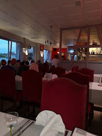 Atmosphère du Restaurant de spécialités alsaciennes Au Schaeferhof. Rrstaurant à Kembs - n°5
