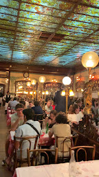 Photo n°276 de Bouillon Chartier Grands Boulevards à Paris ()
