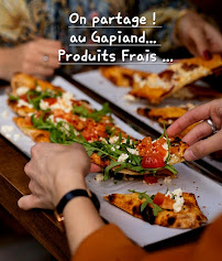 Pizza du Restaurant Le Gapiand à Saint-Just-Saint-Rambert - n°1